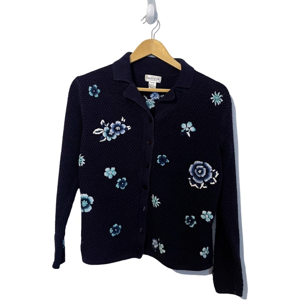 Van Heusen Vintage Women’s Floral Embroidered Navy Blue Cardigan Sweater